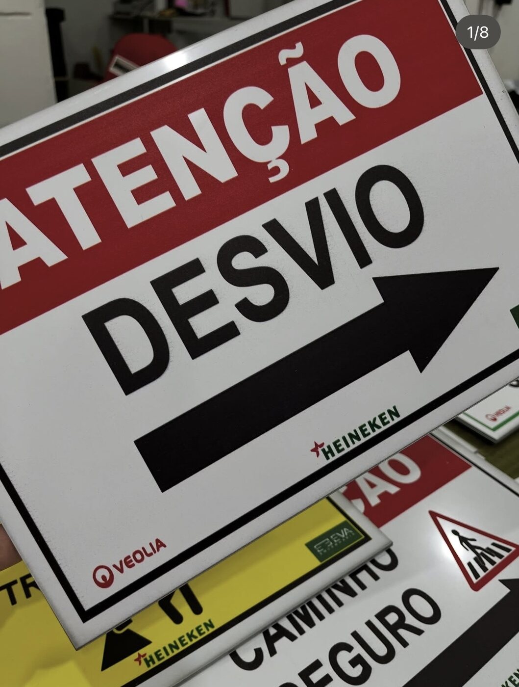Placas e sinalização